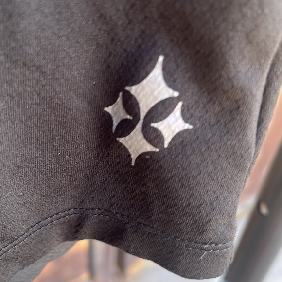 Sleeveless, collared golf shirt - Picture 4 of 4